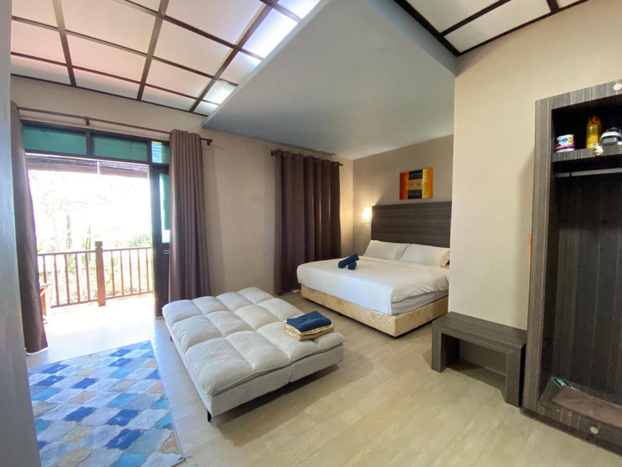 Pandan Laut Beach Resort Kampung Penarik Extérieur photo